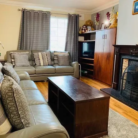 10 Beechwood Court Self Catering Holiday home